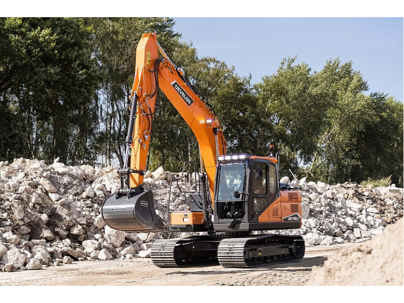 Экскаватор DX140 LC