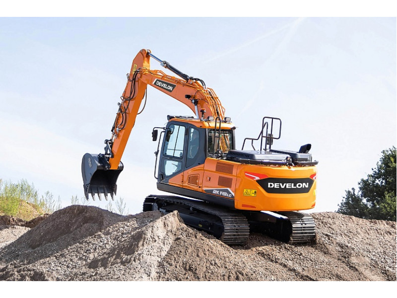 Экскаватор DX140 LC